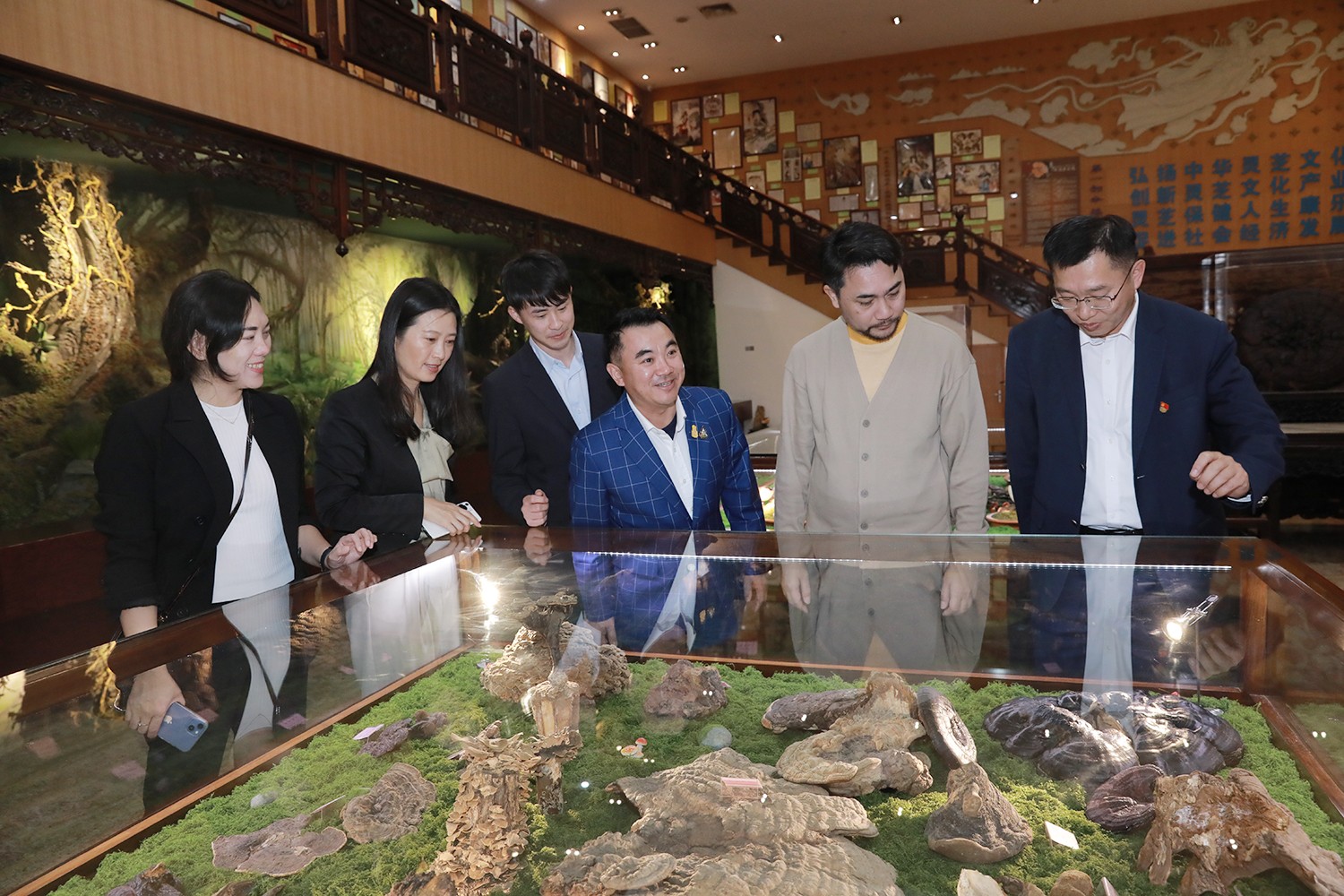 1698734813893700.jpg 1.jpg